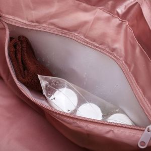 Sac fourre-tout portable en nylon de haute qualité pour femme avec fermeture éclair, séparation sec/humide, étanche, idéal pour le fitness, les voyages, le yoga et la natation - Product Image 3