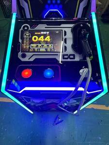 เครื่องเล่นเกมยิงปืนเลเซอร์ VR คุณภาพสูงสำหรับเล่นในร่ม พร้อมระบบหยอดเหรียญและรับประกัน 1 ปี - Product Image 6