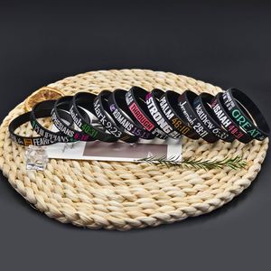 Bracelet en silicone élastique chrétien personnalisable pour hommes et femmes, bracelet promotionnel avec inscription biblique - Product Image 4