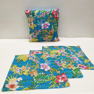 Housse de coussin en coton Kantha faite à la main, motif végétal, brodée à la main, décorative, personnalisable, douce, décoration d'intérieur - Product Image 2