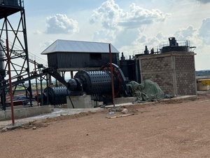 Broyeur à boulets 8-10tph 1830*3000 utilisé dans les usines CIP CIL d'or avec le guide d'ingénierie de recyclage d'or le plus avancé, installation et mise en service - Product Image 2