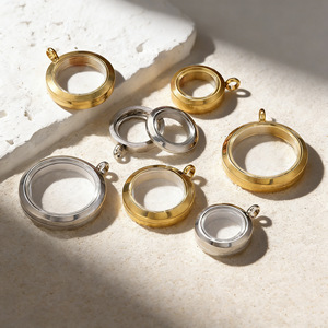 D568 Ciondolo Fai da Te in Acciaio Inossidabile con PVD Oro 18k, Scatola Portafoto con Coperchio in Vetro e Combinazione a Spirale, Scatola Tangka per Cinabro - Product Image 1