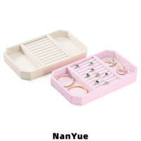 Plateau de présentation de bijoux octogonal en PU pour vente en gros, plateau de rangement pour bracelets, broches et bagues, plateau de présentation de bijoux personnalisé avec logo pour comptoir de vente au détail et vitrine