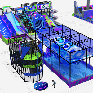 El Gran Parque de Trampolines Interior en el Centro Comercial Incluye una Combinación de Toboganes, Circuitos de Obstáculos y Rocódromos - Product Image 2