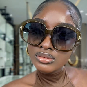 Gafas de Sol Vintage de Diseño de Lujo para <span class=keywords><strong>Mujer</strong></span>, Montura Grande, Elegantes y a la Moda, Marca 2026, Logotipo Personalizado - Product Image 1