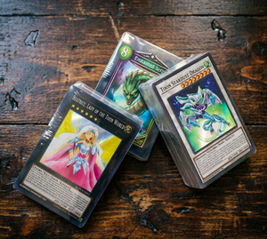 <span class=keywords><strong>Gioco</strong></span> di Carte Collezionabili da Fabbrica con Stampa Personalizzata, Deck-Building, Numerazione Seriale, Valutate, Premium, Rare, con Effetto Olografico - Product Image 1