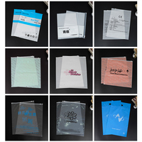 Logo personnalisé PVC/CPE/PP sac pochettes en plastique givré fermeture éclair vêtements sac d'emballage de vêtements