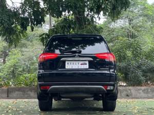 2013 auto usata <span class=keywords><strong>Mitsubishi</strong></span> Pajero 3.0L automatica a due ruote motrici di lusso in edizione - Product Image 5