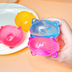 Jouet à presser anti-stress TPR pour enfants et adolescents-Soulagement de l'anxiété Jouet sensoriel de conception de chat mignon (5 à 7 ans) - Product Image 1