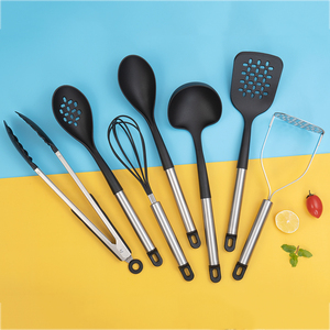 Nylon matière <span class=keywords><strong>plastique</strong></span> résistant à la chaleur ustensiles de <span class=keywords><strong>cuisine</strong></span> gadgets accessoires outils ensemble louche tourneur écumoire purée <span class=keywords><strong>fouet</strong></span> - Product Image 3