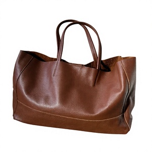 Sacs de shopping grande capacité pour femmes, sacs à main en cuir véritable tendance, impression de logo personnalisé, style unique, sacs fourre-tout fabriqués en Inde - Product Image 1
