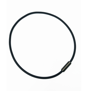 Collier Énergétique Sportif Unisexe en Silicone Kelutd - Anneau Magnétique Énergétique Anionique en Acier Inoxydable 316L Plaqué Sous Vide 50cm - Product Image 2