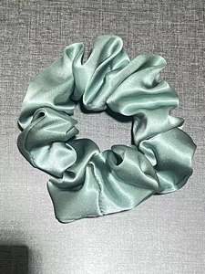 Masque de sommeil lesté personnalisé taie d'oreiller en soie masque de sommeil Chouchou coffret cadeau taie d'oreiller moderne - Product Image 4