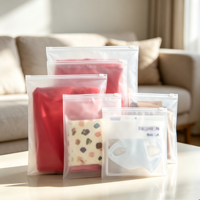 Sacs en plastique givrés à fermeture éclair avec logo personnalisé imprimé, sacs en plastique LDPE multi-tailles et multi-couleurs avec fermeture éclair pour vêtements et aliments