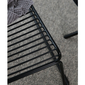 Industrial nórdico moderno bistro cafe Muebles de Jardín reclinado de metal de alambre de hierro al aire libre Silla de salón - Product Image 5