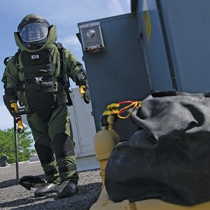 Overol térmico táctico duradero, ropa de campo de protección Industrial aislada, cobertura completa, resistente al fuego, ropa de emergencia - Product Image 5