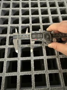 ตะแกรงไฟ<span class=keywords><strong>เ</strong></span>บ<span class=keywords><strong>อร</strong></span>์กลา<span class=keywords><strong>ส</strong></span><span class=keywords><strong>ส</strong></span>ำหรับสร้างทางเดินนกพิราบแข่ง แบบเรียบและแบบหยาบ <span class=keywords><strong>ส</strong></span>ำหรับงานเชื่อม ดัด และตัด - Product Image 5