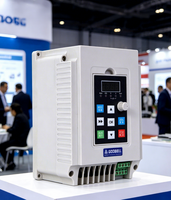 Harga Pabrik Berkualitas Tinggi VFD Pengiriman Cepat Stok Besar 3 Hari Tegangan Nominal 220V/380V Tiga Fasa AC Daya Terukur 750W Motor