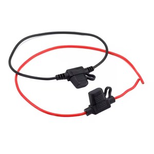 Clip de fusible automobile 2A 30A 40A de <span class=keywords><strong>haute</strong></span> <span class=keywords><strong>qualité</strong></span> porte-fusible de <span class=keywords><strong>lame</strong></span> de voiture automatique Standard moyen avec isolation en <span class=keywords><strong>PVC</strong></span> et Nylon - Product Image 2