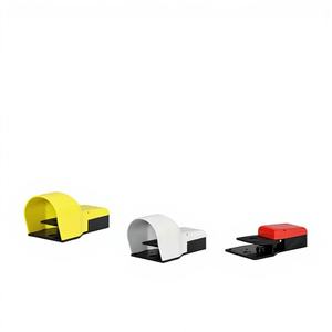 Pédale de commande CMK Modèle CMKY002 avec couvercle - Classe IP65, 1NO+1NC, fonctionnement mains libres pour un fonctionnement sûr, rapide et fluide des machines CNC - Product Image 1