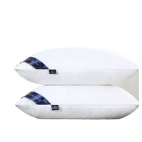 Oreiller de luxe Hilton, oreiller de lit 5 étoiles, oreiller en microfibre doux et offrant un bon soutien, oreiller de lit blanc avec étiquette en ruban