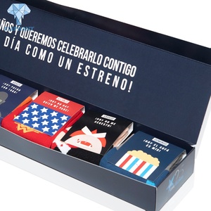 Emballage cadeau personnalisé pour Noël, boîte rectangulaire en papier ondulé pour chaussettes - Product Image 1