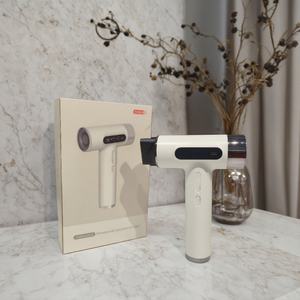 Sèche-cheveux sans fil professionnel personnalisé 100 000 tr/min 9 vitesses 300 W séchage rapide 3 températures réglables USB pour camping-car et hôtel - Product Image 1