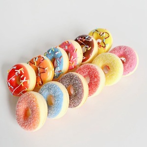 Donut sensoriel anti-stress en PU à rebond lent, imitation alimentaire, 5,5 cm - Product Image 2