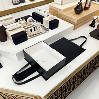 Valise de luxe pour cosmétiques, emballage cadeau, boîtes rigides magnétiques personnalisées, boîte à foulards en papier avec poignée