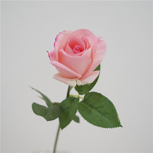 H-791 Rose artificielle en latex à toucher réaliste hautement recommandée, vente en gros, rose artificielle de 47 cm, fleurs rouges pour la décoration de mariage - Product Image 6