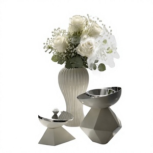 Brûleur à Bakhoor en métal géométrique moderne avec couvercle, brûleur d'encens décoratif pour la maison, le bureau et la décoration du salon - Product Image 5