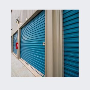 Porta Avvolgibile Moderna a Sollevamento Manuale per Self Storage, Porta a Serranda in Acciaio Zincato Colorato Antivento - Product Image 2