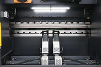 Prix de la machine à cintrer les tuyaux hydrauliques Presse plieuse CNC électro-hydraulique avec 4 + 1 axes