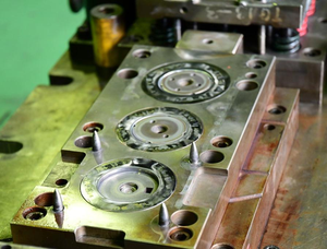 Moldes de Inyección de Precisión de Acero Preendurecido, Sistema de Canales Calientes, Calidad de Exportación para Electrodomésticos y Piezas Automotrices, Análisis DFM Gratuito - Product Image 3