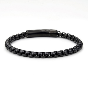 Nouveau design, bracelet en acier inoxydable personnalisé en gros pour hommes - Product Image 6
