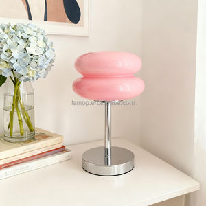 <span class=keywords><strong>Lampada</strong></span> da Tavolo Creativa Ispirata allo Stile Vintage, Stile Crema, Atmosfera Influenced, Perfetta Come <span class=keywords><strong>Lampada</strong></span> da Comodino e Luce Notturna per la Casa - Product Image 4