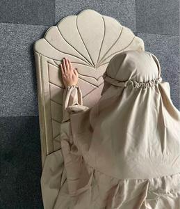 Islamische Matte Muslimische Gebete Ramadan Geschenk Muslimische Männer Frauen Tragbare Gebets matte Teppich Türkischer Gebets teppich Dicker Großer Gepolsterter Sajadah - Product Image 1
