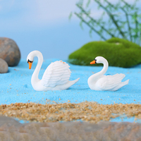 Miniatures élégantes de cygnes noirs et blancs pour décorations paysagères, petits charms Cygnus, ornements de bureau, accessoires DIY