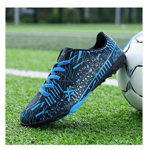 Nouvelles Chaussures de Football Antidérapantes pour Enfants 2025 – Crampons de Football en Cuir PU de Haute Qualité pour Enfants et Hommes, Idéales pour l'Extérieur - Product Image 1