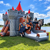 Château gonflable médiéval Ceyu avec cheval et toboggan pour enfants, idéal pour les fêtes, la location, les événements extérieurs et les jeux de terrain de jeu.