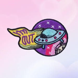 クリエイティブファッションスペースシリーズ刺繍パッチカスタムロケットギャラクシーアイアンオン刺繍パッチ宇宙飛行士 - Product Image 1