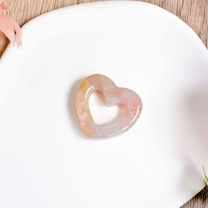 Venta al por mayor: Corazones de cristal natural estilo vintage para sanación, de Jaspe Oceánico y Ágata Musgosa, tallados huecos, en oferta para decoración. - Product Image 6