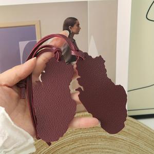 Qatar Map Shape Pu Leather <b>Bag</b> Car Pendant Hanger Ornament Travel Souvenir Handbag Supplies - Product Image 4
