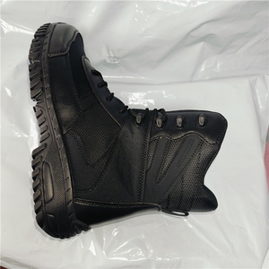 รองเท้าบูทไทฟูนสีดำรุ่น TSB02 แบบกำหนดเอง พร้อมโลโก้สั่งทำ - Product Image 3
