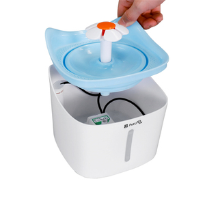 Fuente de agua automática <span class=keywords><strong>para</strong></span> mascotas, 1,8 l, <span class=keywords><strong>para</strong></span> gatos y perros - Product Image 6