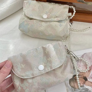 กระเป๋าแต่งหน้าลายผีเสื้อแจ็คการ์ดดีไซน์สวยงาม  กระเป๋าอเนกประสงค์สำหรับนักเรียน ใส่เหรียญ ใส่เครื่องสำอาง ใส่ลิปสติก - Product Image 1