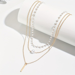 Kalung liontin wanita, rantai Tautan emas tiga lapis elegan dengan mutiara imitasi geometris Strip panjang liontin kalung untuk wanita - Product Image 3