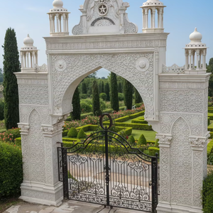 Porte d'entrée principale traditionnelle en marbre blanc sculpté à la main avec des dômes en arche, des piliers et un motif floral islamique moghol pour villa et hôtel - Product Image 1