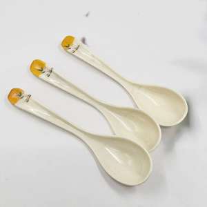 Cuchara de melamina de calidad alimentaria de dos yuanes, cuchara para beber de estilo chino con mango largo, cuchara de plástico imitación porcelana, comercial - Product Image 4