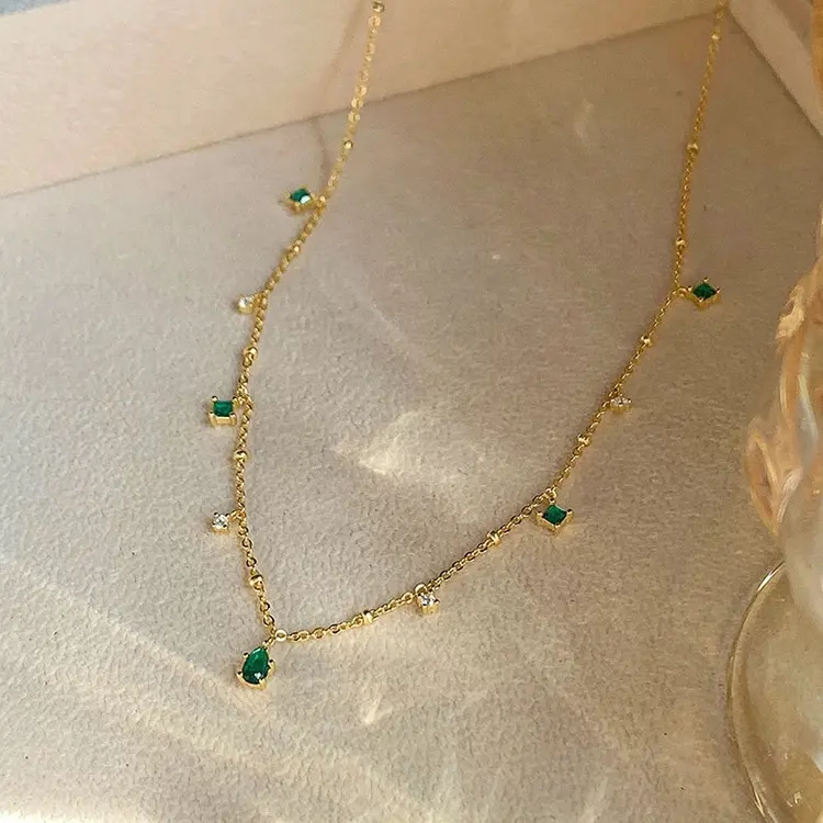 Vintage dainty girly slim chain brass 18 K gold plated inlay green zircon choker beaded necklace for women jewelry